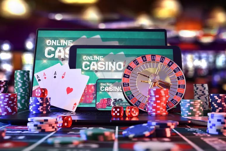 Ilustrasi bermain sportsbook dan live casino di lomboktoto dengan perangkat mobile